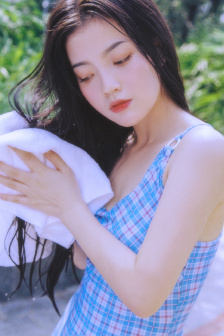 男生第一次吃我胸头